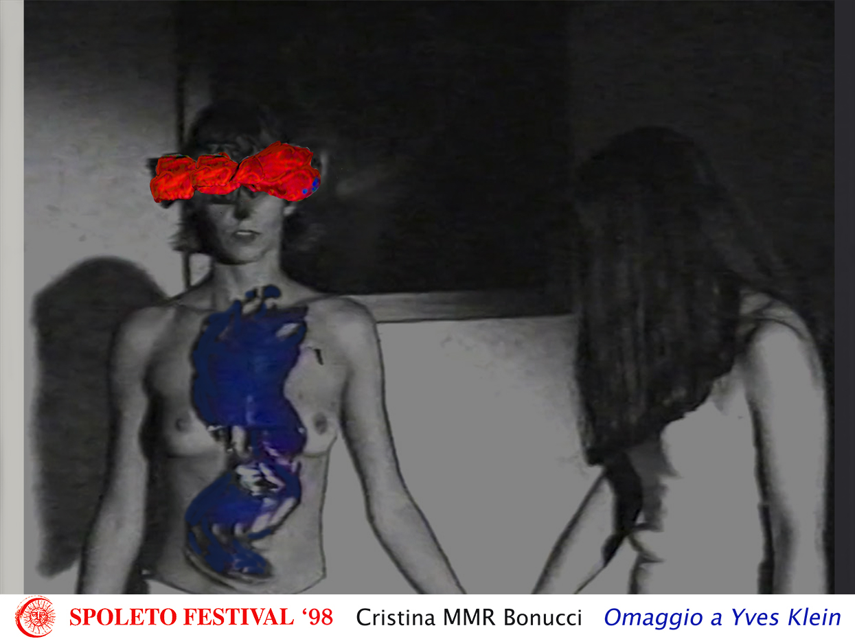 Cristina MMR Bonucci artista - performance Omaggio a Yves Klein
